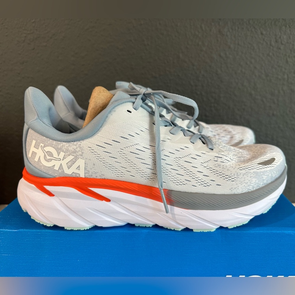New Hoka Clifton 8, Blue fog. Side 8.5D